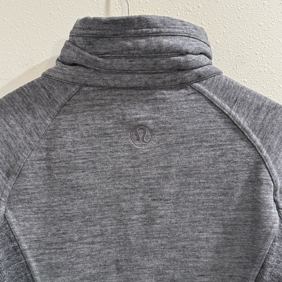 Lululemon Size 8 Heathered Core Dark Gray Radiant Jacket II Full Zip Cozy Comfy - Picture 7 of 7